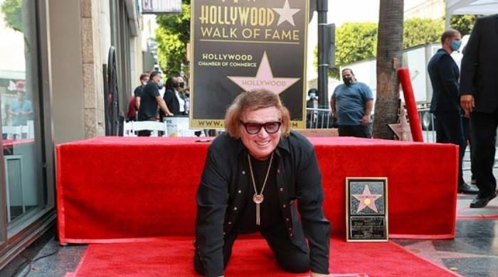 Don McLean honoured with Hollywood star as 'American Pie' hits 50 - Vimarsana News