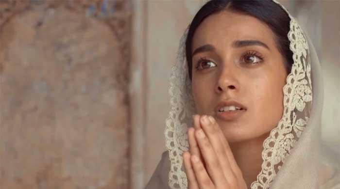 Iqra Aziz tops Twitter trend after latest episode of 'Khuda Aur Mohabbat' - Vimarsana News