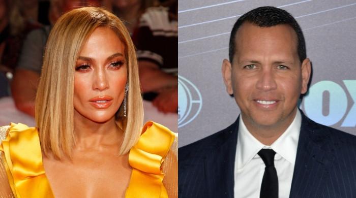 Jennifer Lopez desperately wants Alex Rodriguez 'to move on' from split