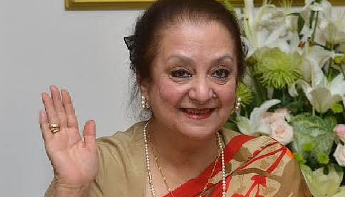 Saira Banu suffering from depression, acute coronary syndrome after Dilip Kumars death