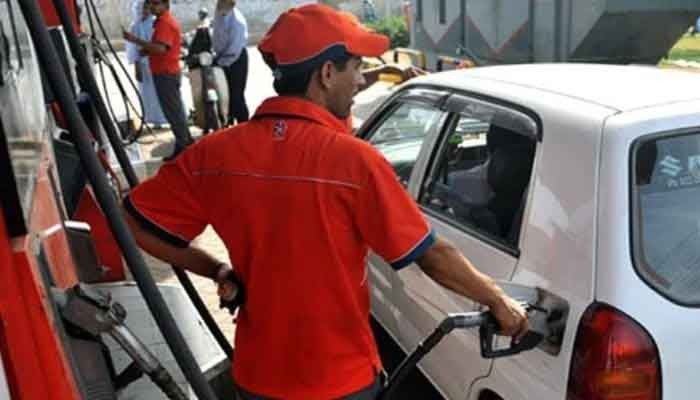 Harga bensin di Pakistan naik Rs5