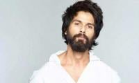Shahid Kapoor gives peek into his ‘working Sunday’: See Photo 