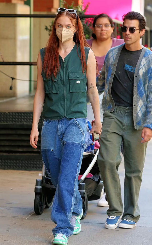 Joe Jonas and Sophie Turner amaze onlookers with their casual looks