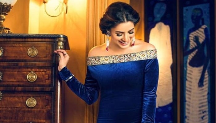 LSA 2021: Mehwish Hayat is all set to get back on stage after 2 years