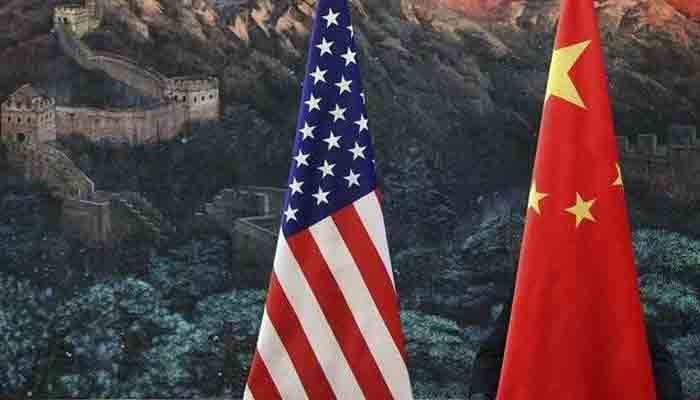 امریکہ اور چین کے جھنڈے۔  فائل فوٹو