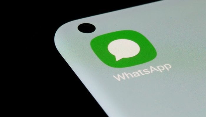 Aplikasi WhatsApp terlihat di smartphone dalam ilustrasi yang diambil, 13 Juli 2021 — Reuters.