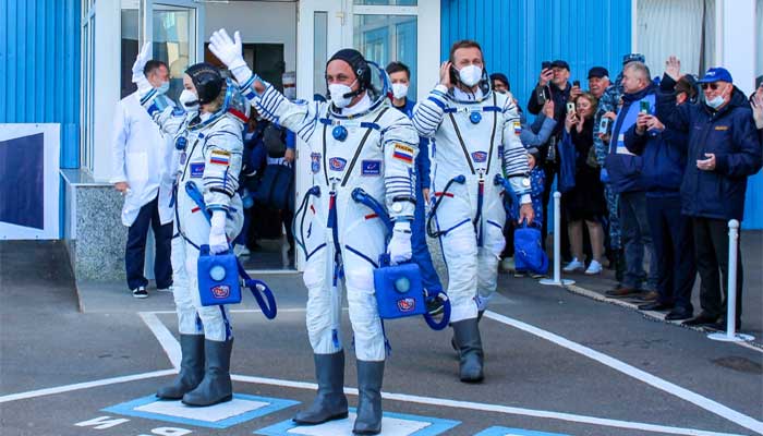 Russian crew back on Earth after filming first movie in space