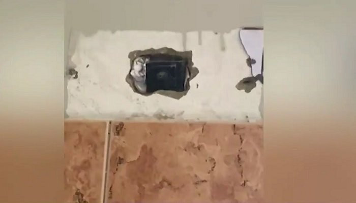 Sekolah swasta Karachi kehilangan pendaftaran karena mendeteksi kamera tersembunyi di kamar kecil