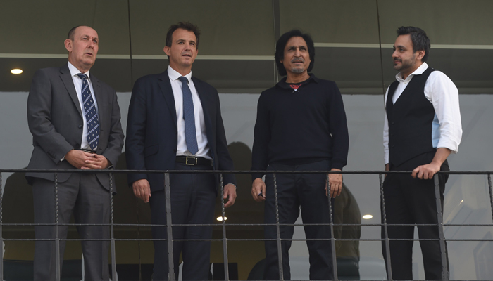 England and Wales Cricket Board Chief Executive Tom Harrison (centre left) and Pakistan Cricket Board (PCB) Chairman Ramiz Raja (centre) right in Lahore on November 9, 2021. — PCB