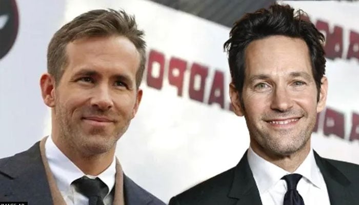 Ryan Reynolds tells Paul Rudd how to optimize his Sexiest Man Alive title
