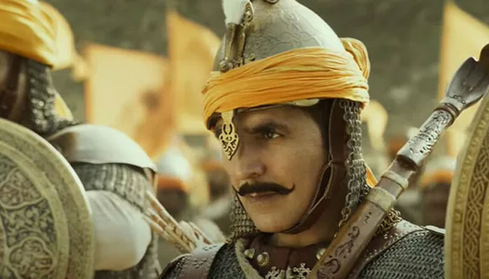 Akshay Kumar bersiap untuk pertempuran epik dengan Sanjay Dutt di teaser 'Prithviraj