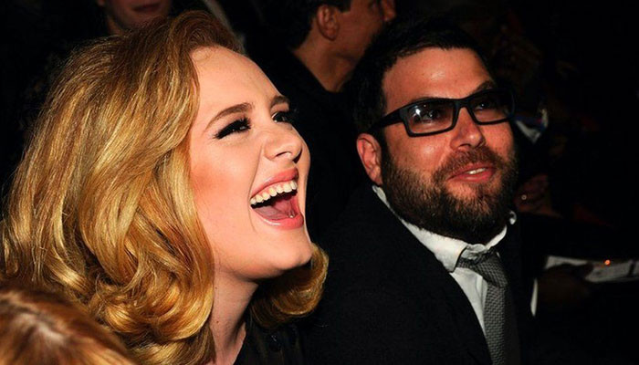 Adele mengakui mantan suaminya Simon Konecki ‘menyelamatkan’ hidupnya