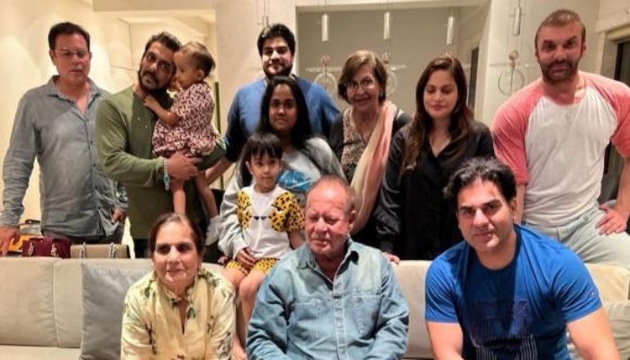 Salman Khan celebrates father Salim’s 86th birthday with adorable family photo