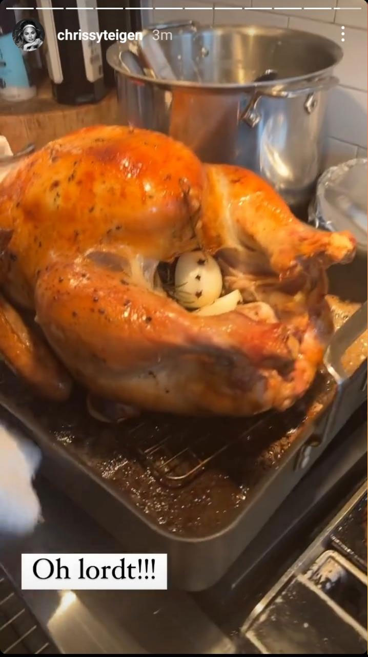 Photos: Hollywood stars show off kitchen preparations for 2021 Thanksgiving Dinner