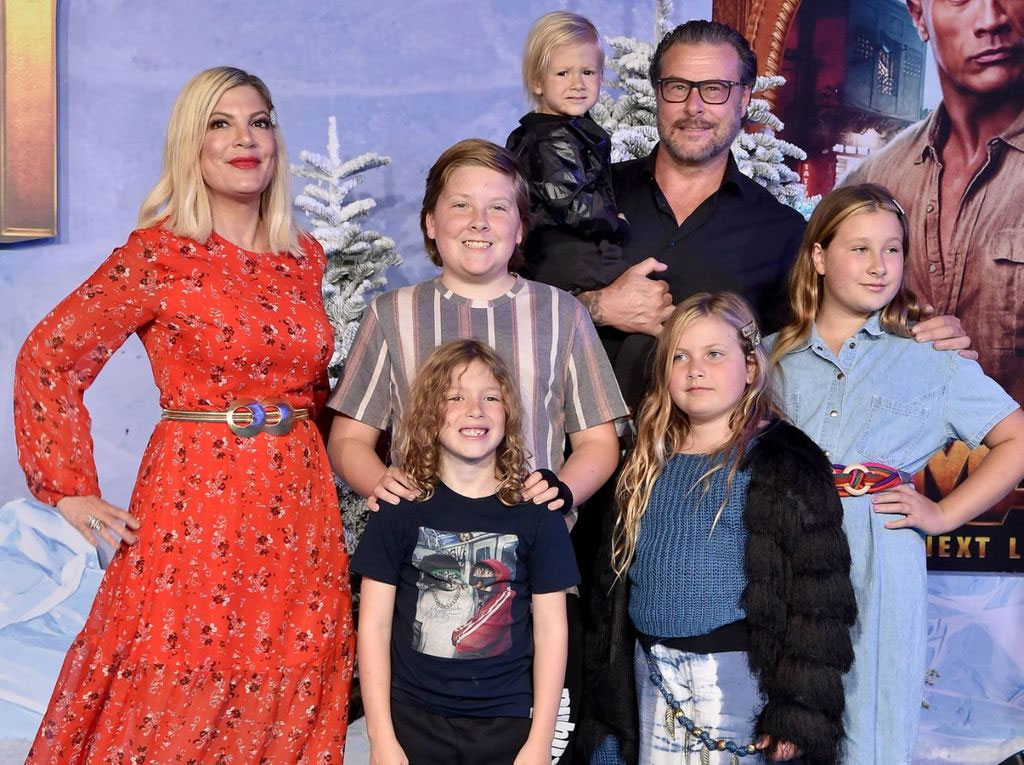 Tori Spelling ‘planning to file for divorce’ from Dean McDermott: source