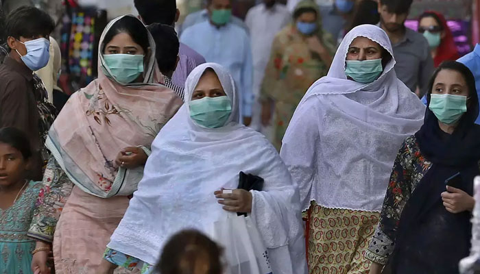 Pakistan reports nine more COVID-19 related deaths in last 24 hours. Photo: file