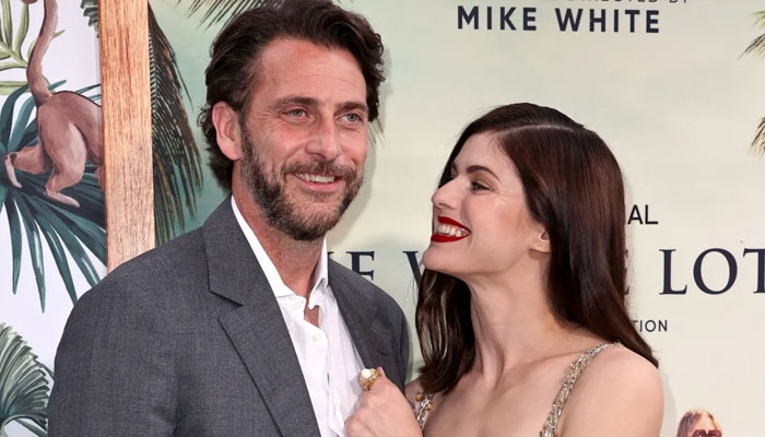 Alexandra Daddario gets engaged to producer Andrew Form