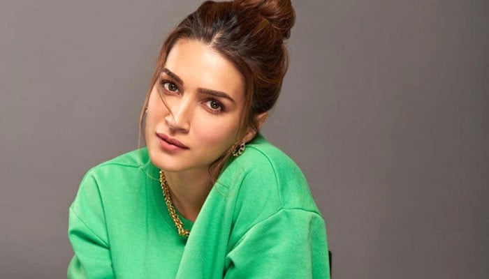 Kriti Sanon opens up on getting compared to Aamir Khan: "It's a long way"