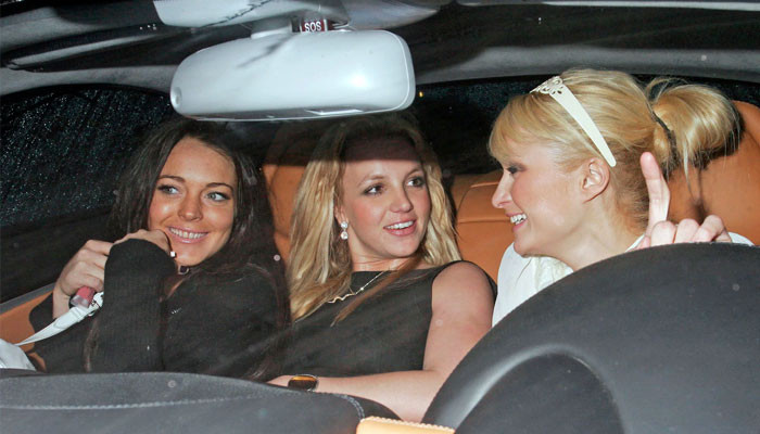 Paris Hilton merefleksikan gambar mobil bersejarah dengan Britney Spears, Lindsay Lohan