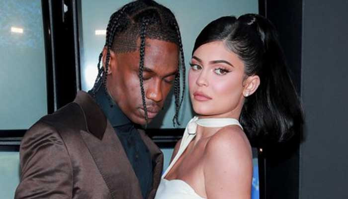 Penggemar Kylie Jenner berspekulasi tentang anak keduanya dengan Travis Scott