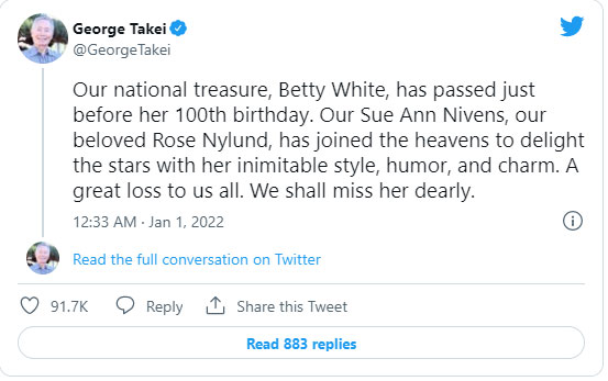 Celebrities band together in mourning for Betty White: Ryan Reynolds, Halle Berry