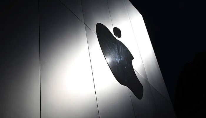 Apple membuat rekor untuk menjadi perusahaan AS pertama yang mencapai  tr