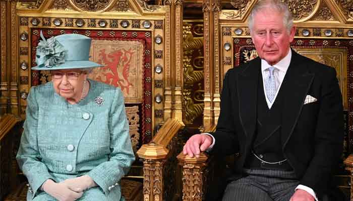 Queen Elizabeth is offering a job without salary