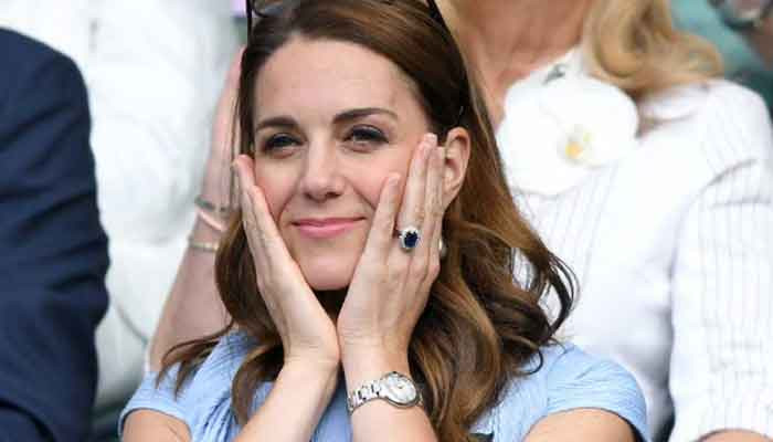 Ibu Kate Middleton merayakan ulang tahunnya saat keluarga kerajaan bergulat dengan tantangan baru
