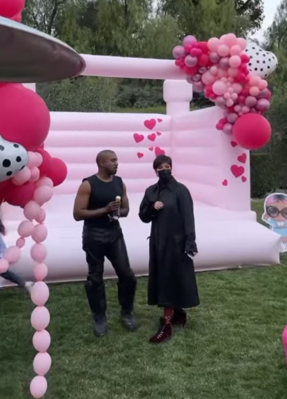 Kanye West at Chicagos 4th Birthday party