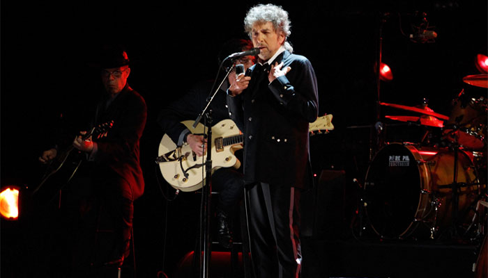 Bob Dylan sold entire recording catalog to Sony