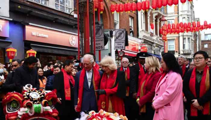 Pangeran Charles mendengar tentang dampak kejahatan rasial terhadap orang Tionghoa di London