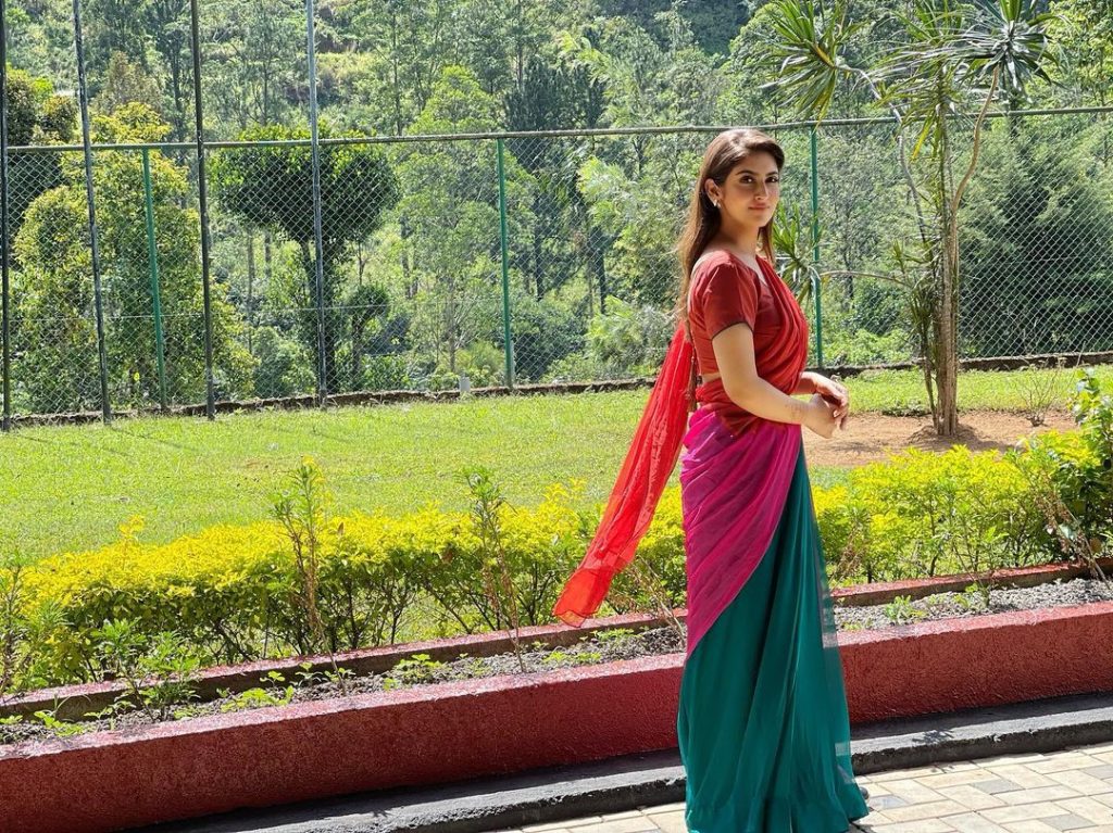 Hiba Bukhari, Arez Ahmed opt for unusual honeymoon outfits in Srilanka