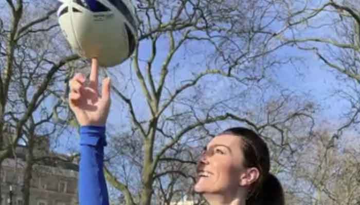 Video: Kate Middleton spins rugby ball on one finger