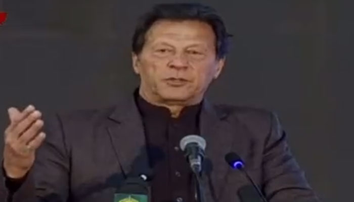 Prime Minister Imran Khan addresses E-Commerce Pakistan Convention in Islamabad. Photo: Twitter/PTI