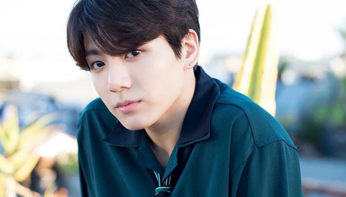 BTS’ Jungkook hums ‘fans to sleep’ with angelic car song session: Video