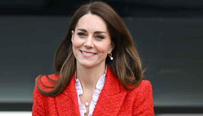 Kate Middletons touching note to lodge where Prince William proposed revealed