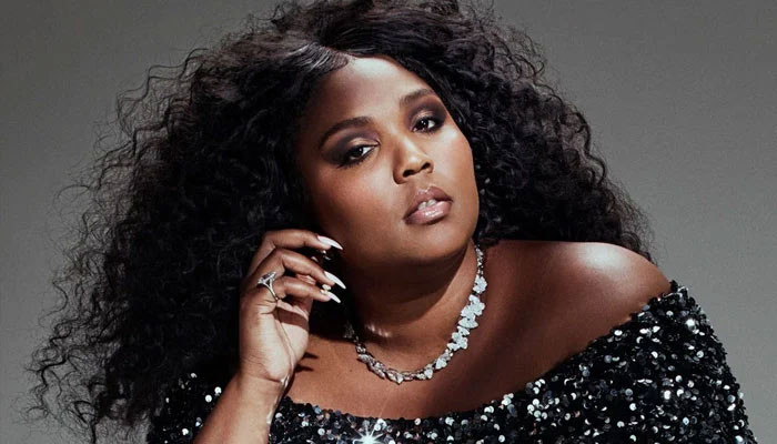 lizzo-claps-back-at-horrid-texas-laws-about-reproductive-health