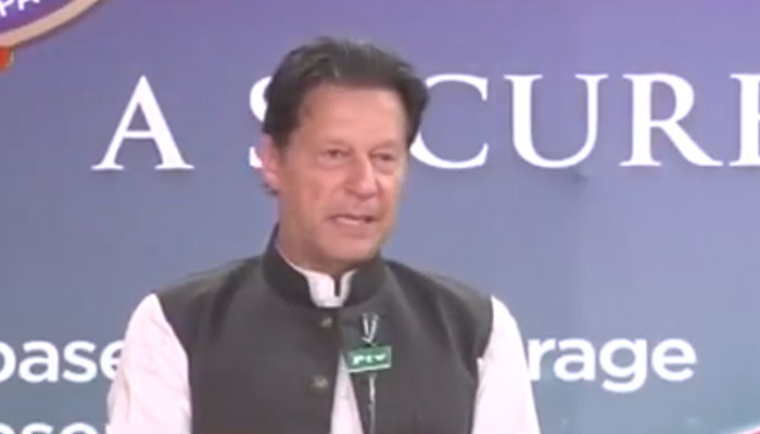 Prime Minister Imran Khan addresses launching ceremony of the electronic passport facility in Islamabad. Photo: Geo TV/ screengrab