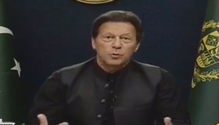 Prime Minister Imran Khan addresses the nation. Photo: Geo TV/  screengrab