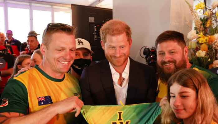 Prince Harry receives gift from team Australia for moving to California