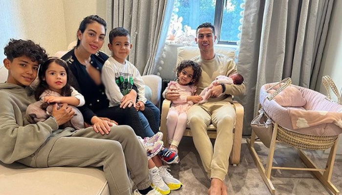 Georgina Rodríguez, Ronaldo share first photo of newborn daughter