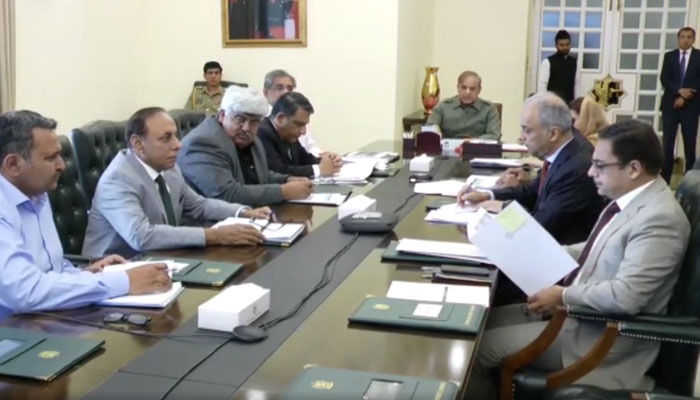 Prime Minister Shahbaz Sharif presides over an emergency meeting to overcome power load-shedding in the country. Photo: Radio Pakistan.