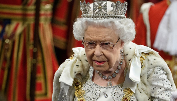 queen-s-frail-health-raises-fears-of-unfair-treatment-by-unsympathetic-staffers