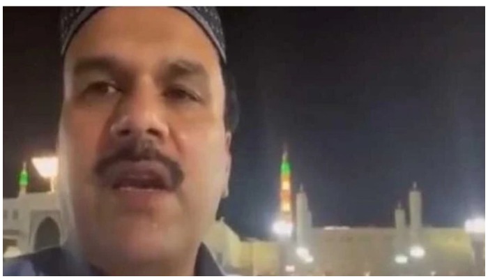Screengrab from MNA Sheikh Rashid Shafiqs video from Masjid-e-Nabawi (PBUH) after the incident. — Twitter