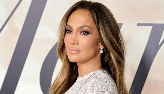 Jennifer Lopez mengisyaratkan untuk kembali ke panggung, memposting klip kemunduran ‘kehilangan energi ini’