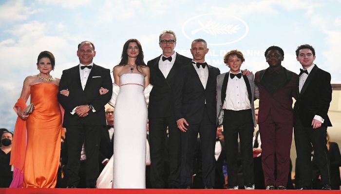 Anne Hathaways Armageddon Time premiers at Cannes Film Festival