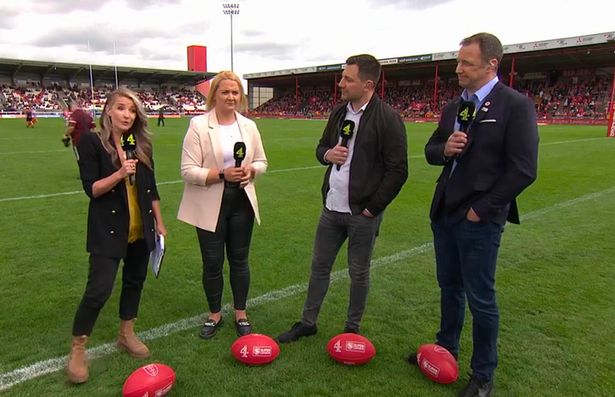 Helen Skelton makes first TV appearance post separation from Richie Myler