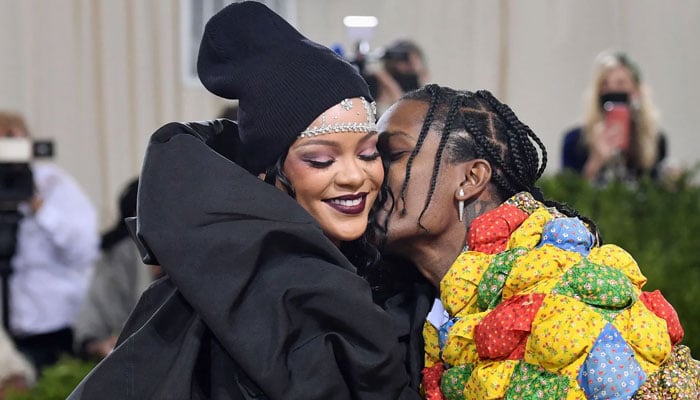 Rihanna is moving out, will raise baby away from showbiz mess!