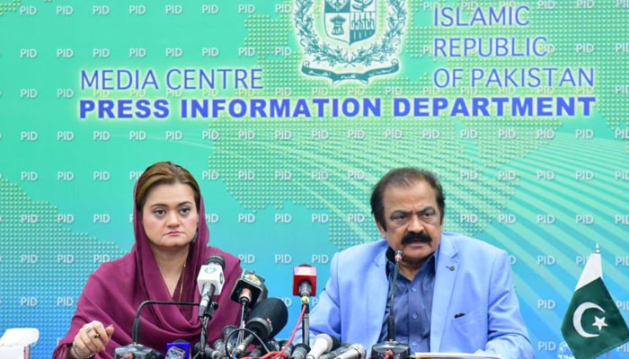 Interior Minister Rana Sanaullah addresses a press conference alongside Information Minister Marriyum Aurangzeb in Islamabad, on May 25, 2022. — PID