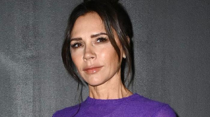 Victoria Beckham slammed for 'narcissistic' tribute to Queen: 'Not your ...